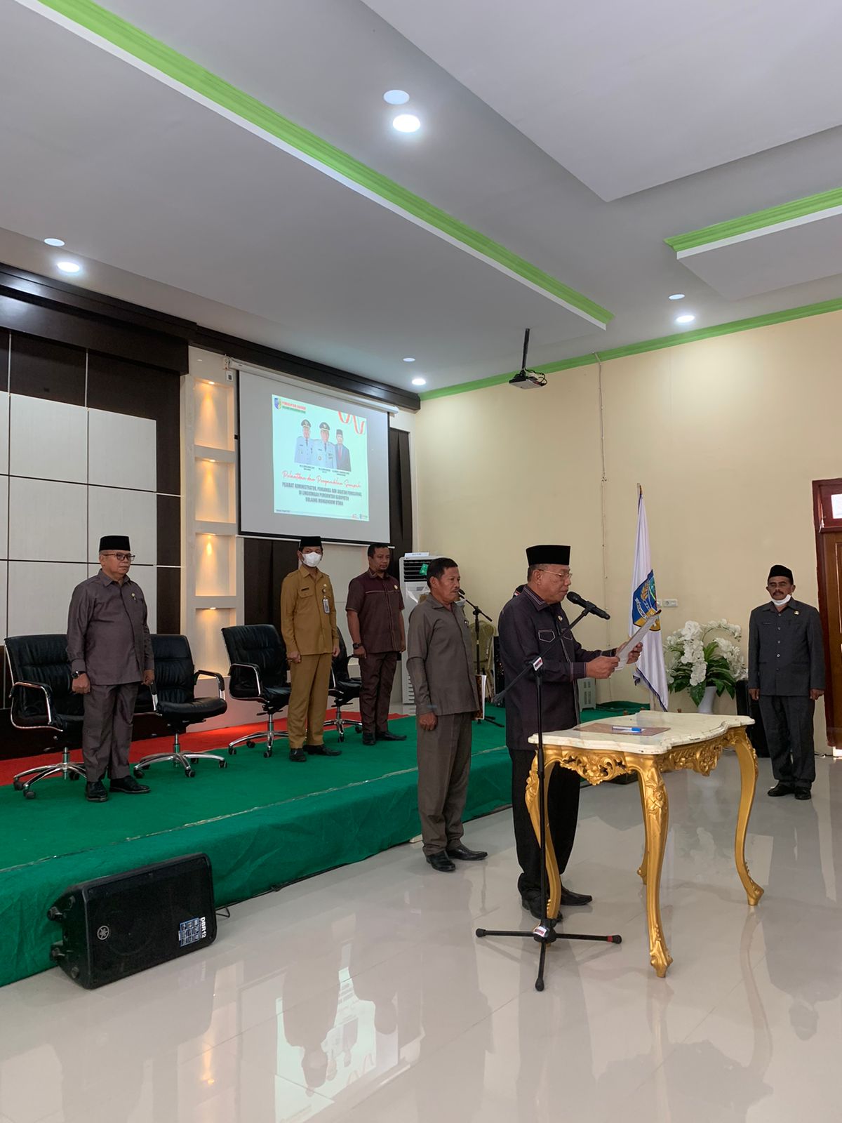 Bupati Bolaang Mongondow Utara Melantik Dan Melakukan Pengambilan Sumpah Jabatan